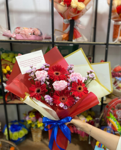 Flower Boutique rumahdukamentengpalangkaraya 087748567736